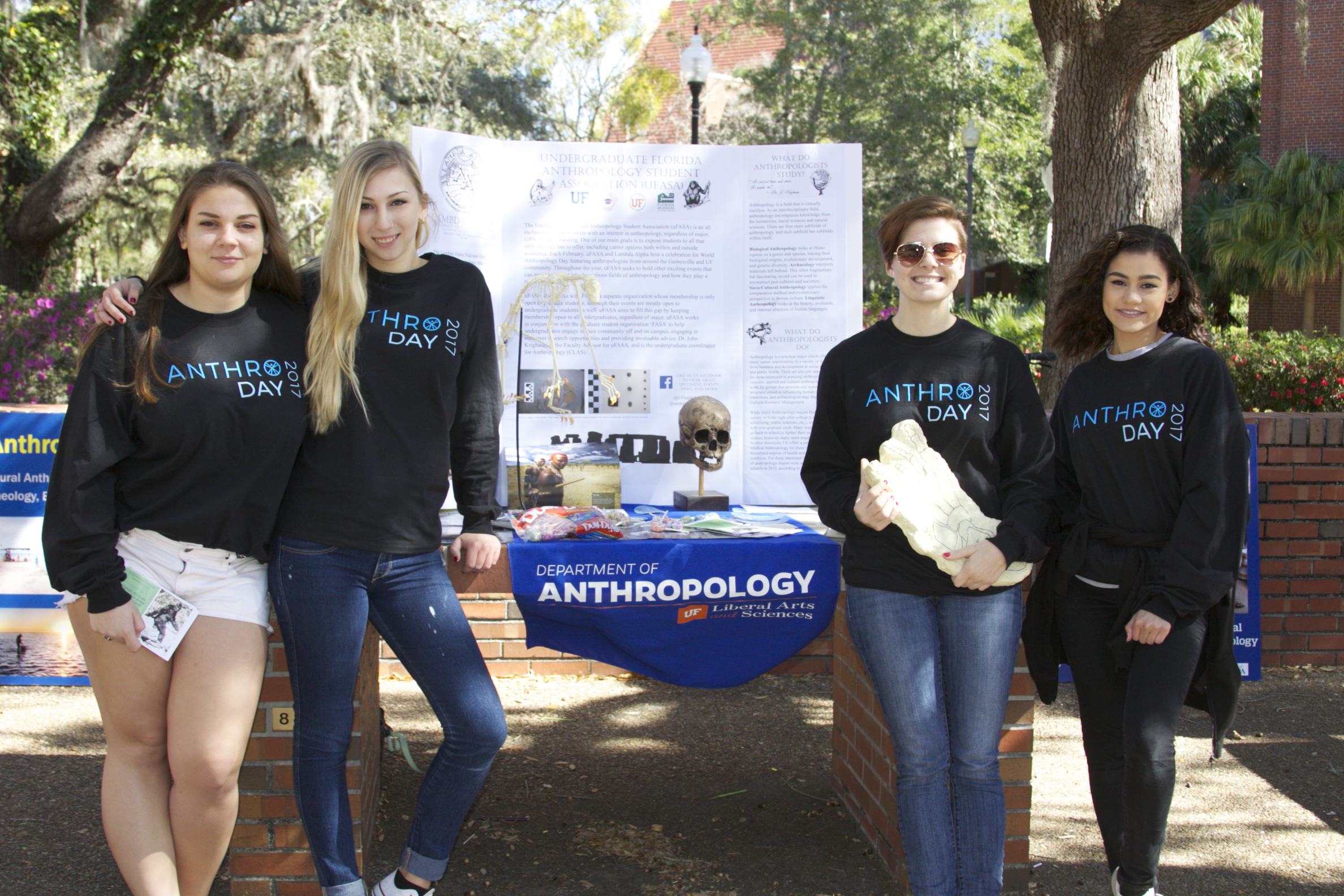 Photo of students tabling for the anthropology department